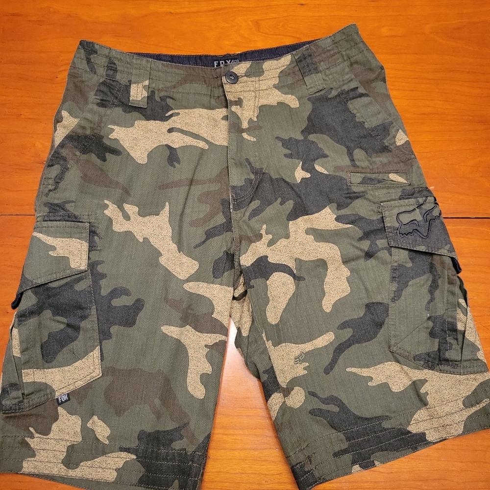 Fox Slambozo 1.0 Camo Cargo Shorts NWOT sz. 30